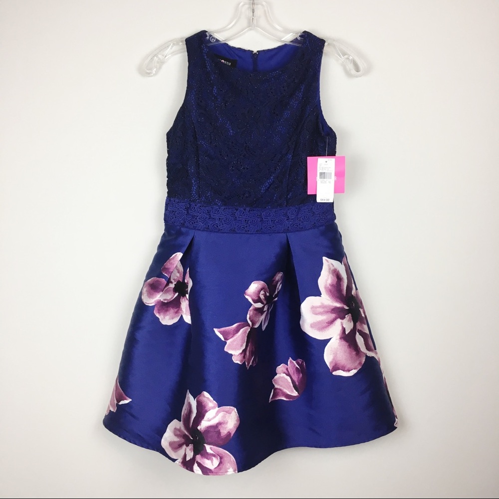 🌺 NWT Amy Byer Lace and Floral Dress